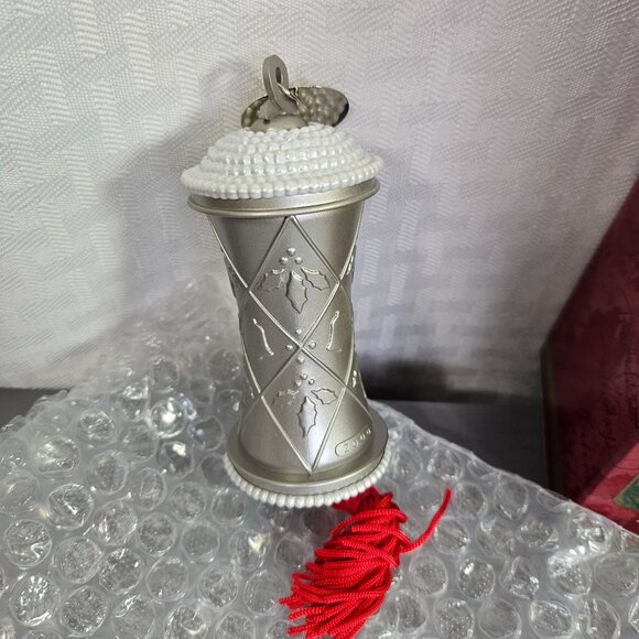 Vintage Hallmark Keepsake Millennium Time Capsule Christmas Ornament New With Bo - Picture 5 of 6